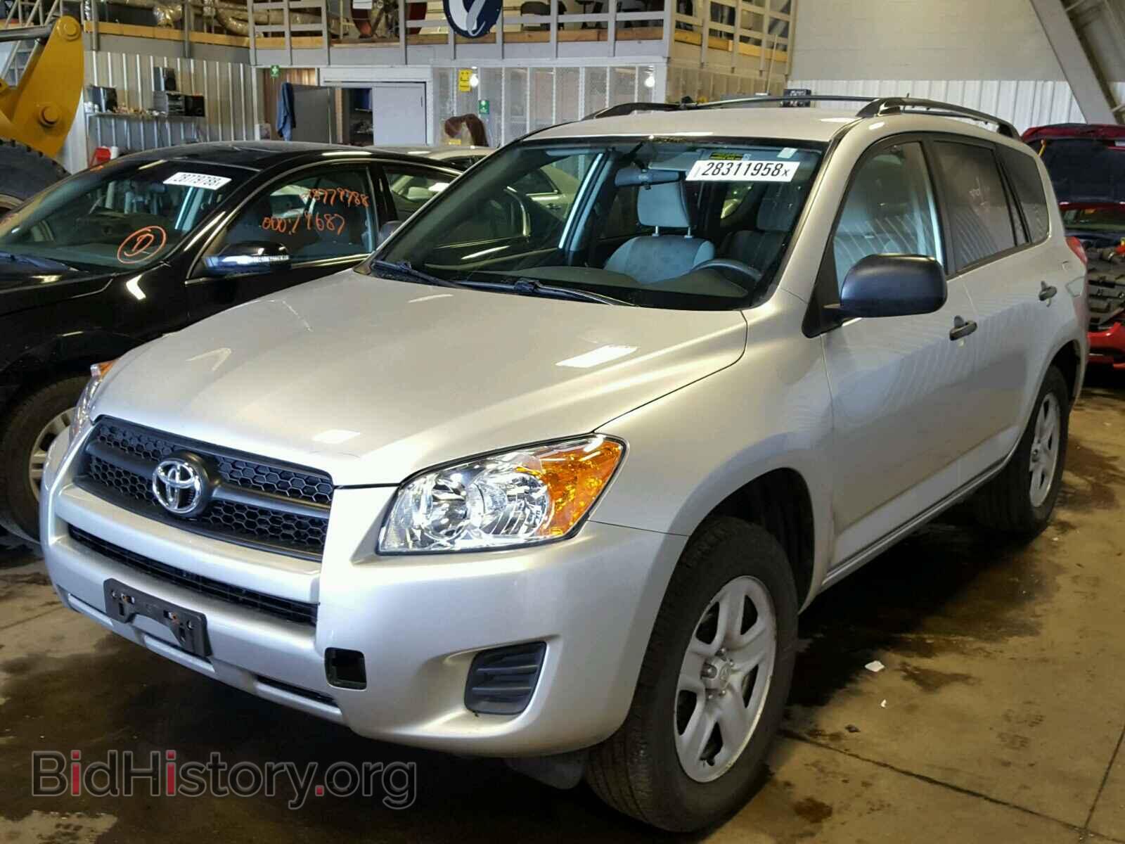 2011 TOYOTA RAV4 - VIN: 2T3BF4DV9BW161711 - Фото 2