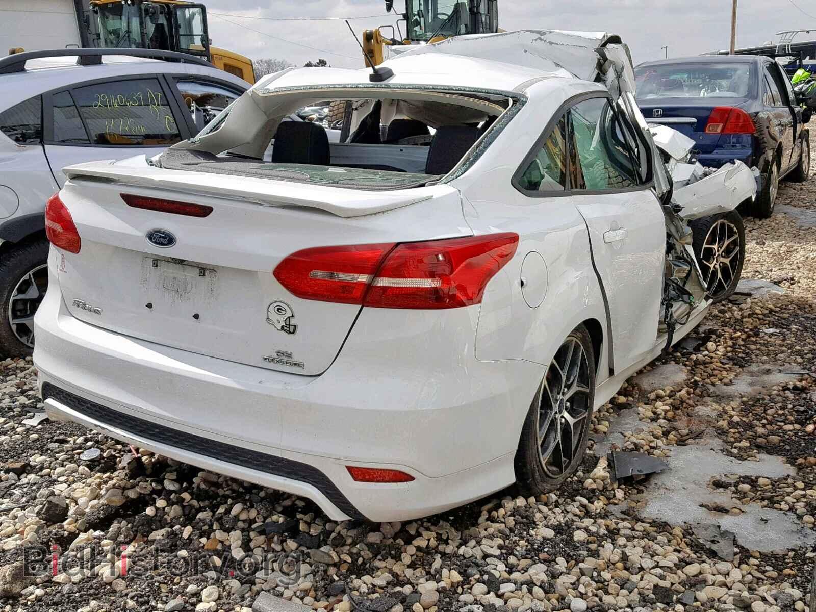 2015 FORD FOCUS SE - VIN: 1FADP3F2XFL312413 - Photo 4