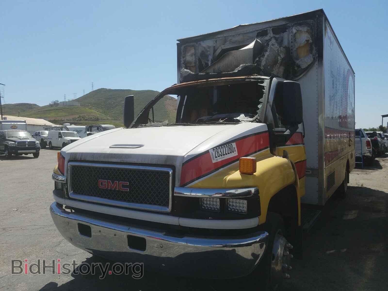 2008 GMC C/K/R5500 - VIN: 1GDE5C1908F414356 - Photo 2