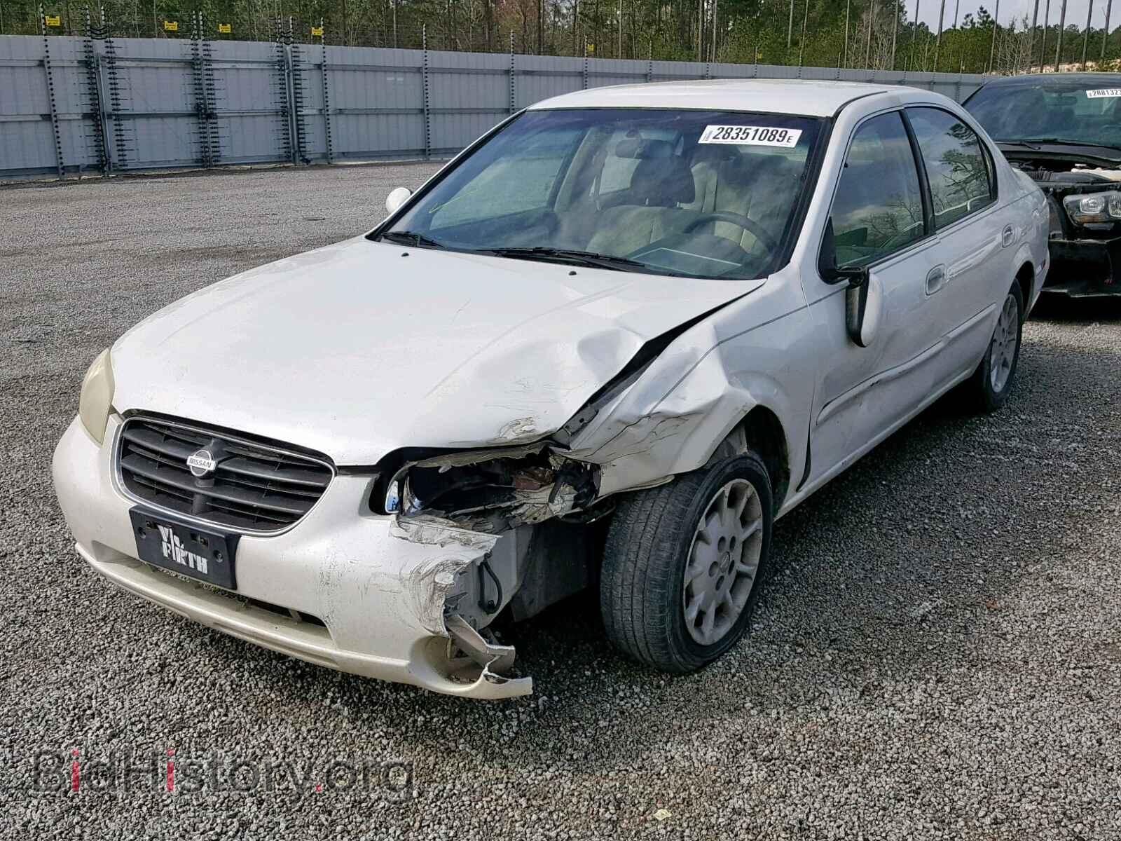 2000 NISSAN MAXIMA - VIN: JN1CA31D2YT549242 - Фото 2
