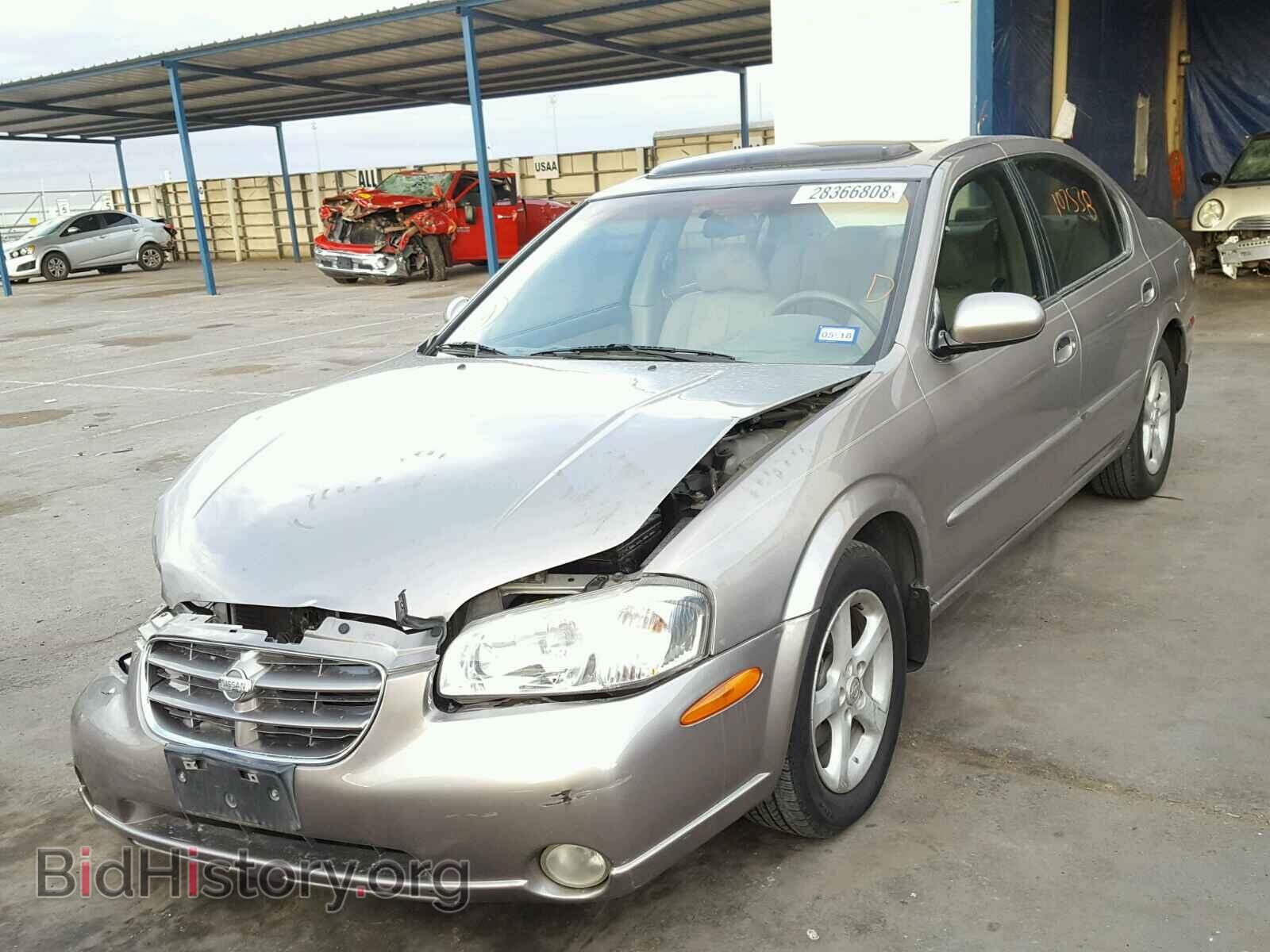 2000 NISSAN MAXIMA - VIN: JN1CA31D5YT550126 - Photo 2