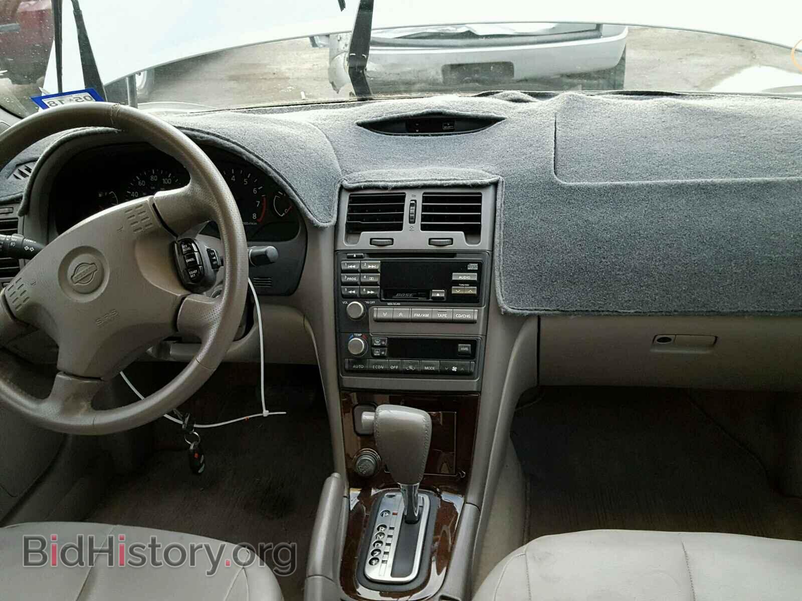 2000 NISSAN MAXIMA - VIN: JN1CA31D5YT550126 - Photo 9