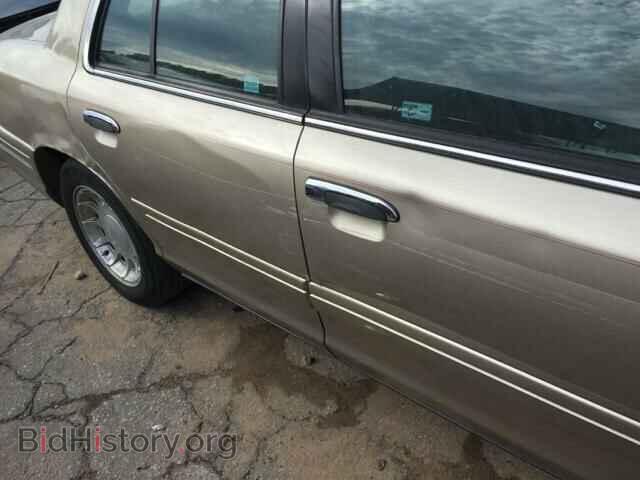 2000 FORD CROWN VIC - VIN: 2FAFP74W0YX106111 - Фото 9