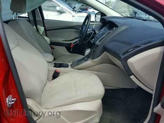 2012 Ford FOCUS (VIN 1FAHP3H29CL210434) — photo 5 of 10