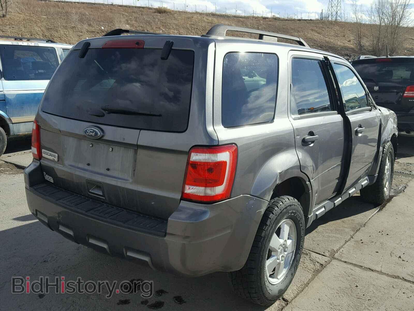 2011 FORD ESCAPE - VIN: 1FMCU0D74BKB00064 - Фото 4