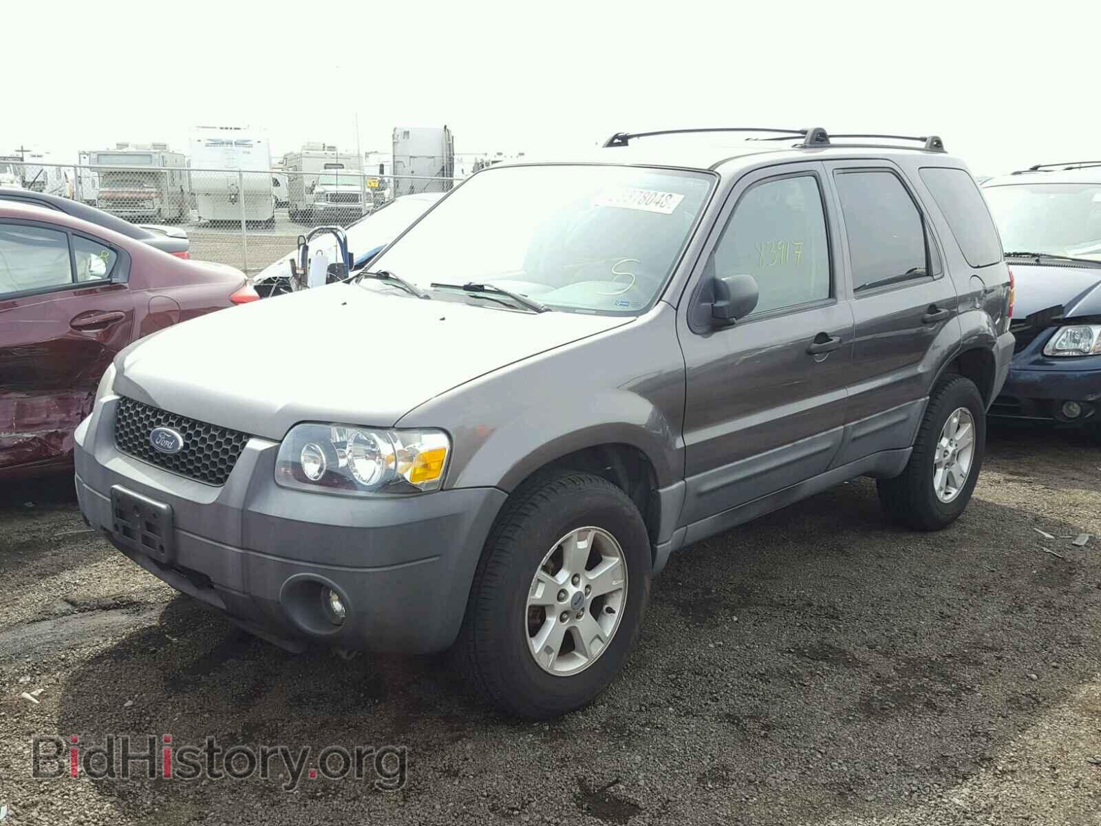 2005 FORD ESCAPE - VIN: 1FMYU03165KB51119 - Фото 2