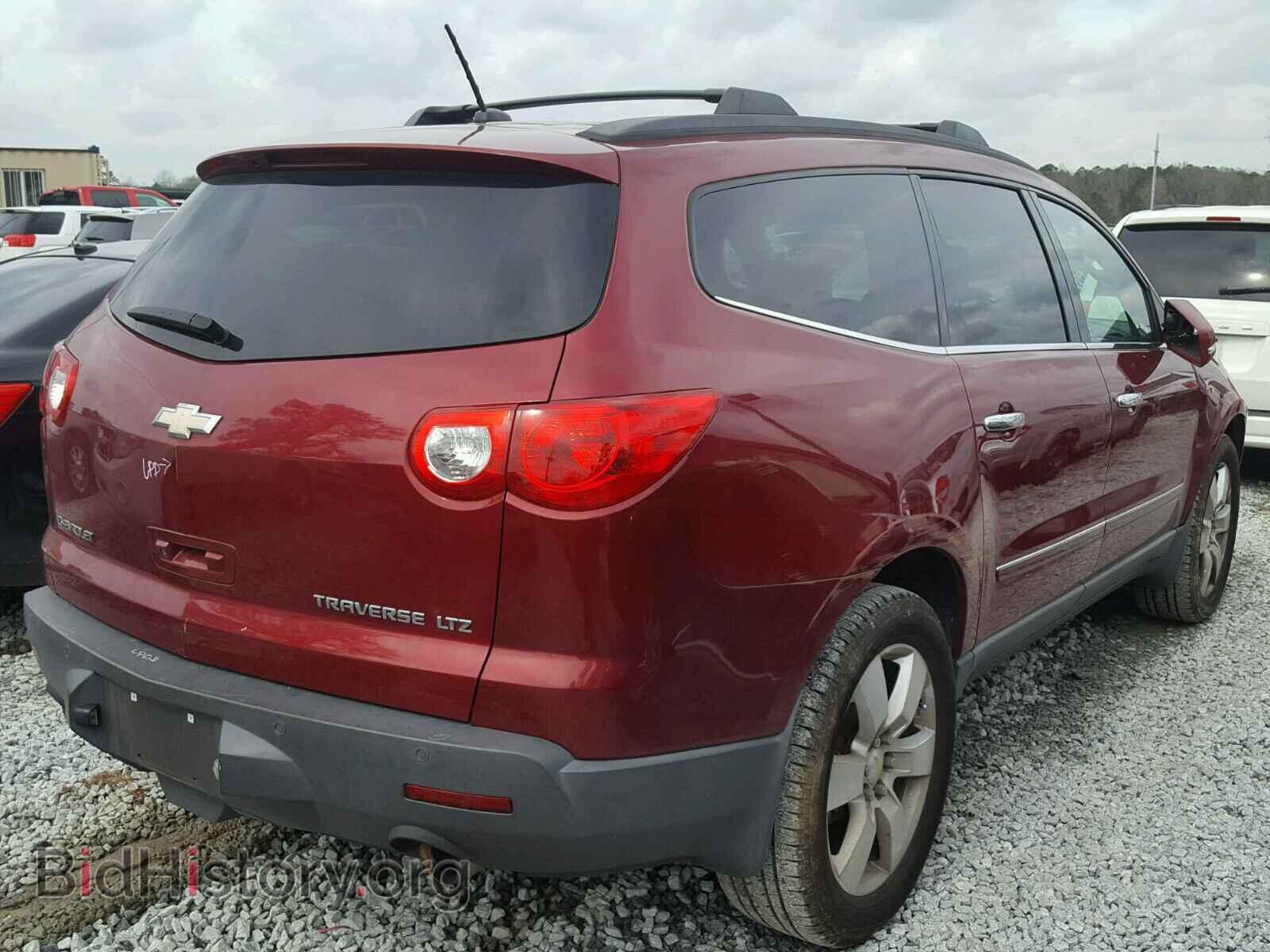 2009 CHEVROLET TRAVERSE - VIN: 1GNER33D59S172173 - Фото 4