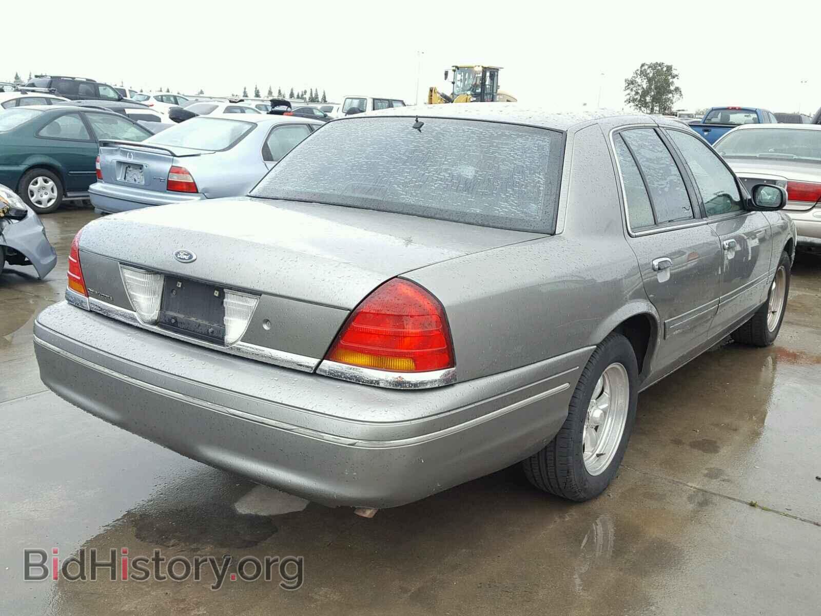 2001 FORD CROWN VIC - VIN: 2FAFP71W21X159631 - Фото 4