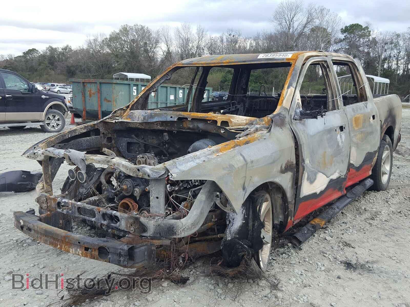 2011 DODGE RAM 1500 - VIN: 1D7RB1CT3BS559732 - Фото 2