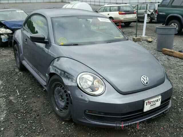 Photo 3VWFP7AT5CM646270 - VOLKSWAGEN BEETLE 2012