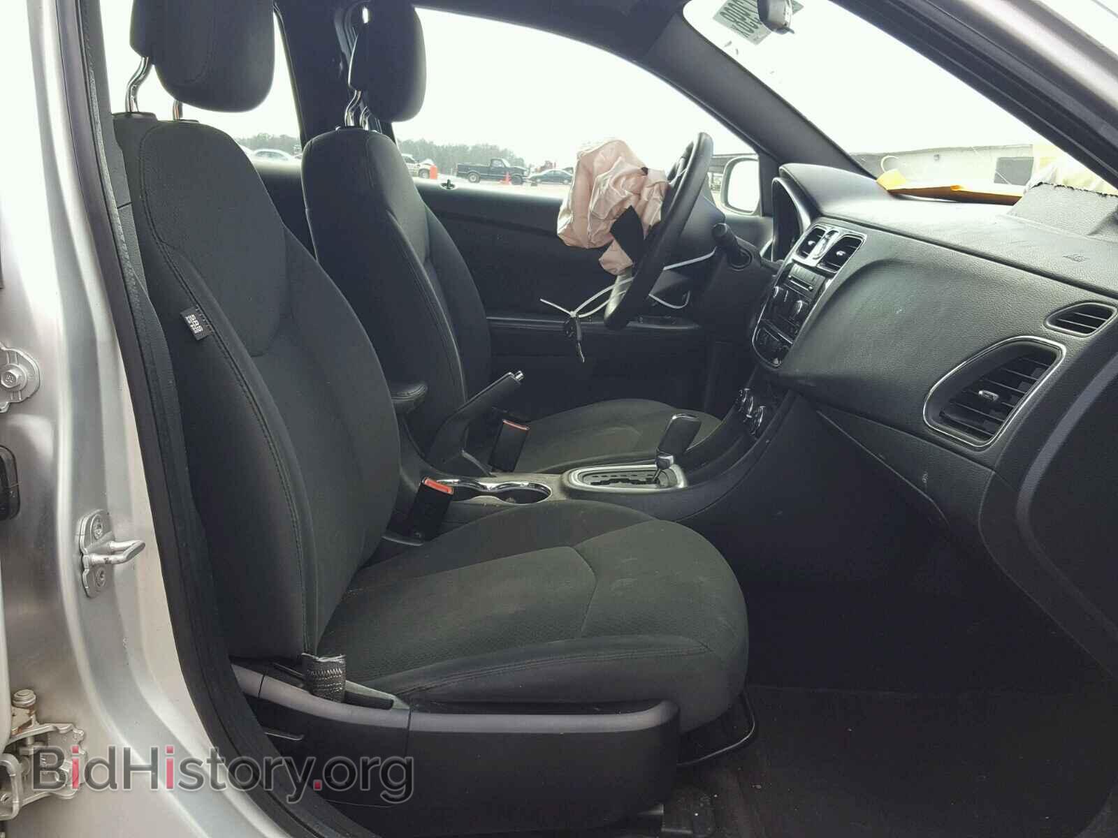 2012 CHRYSLER 200 - VIN: 1C3CCBAB0CN100904 - Фото 5