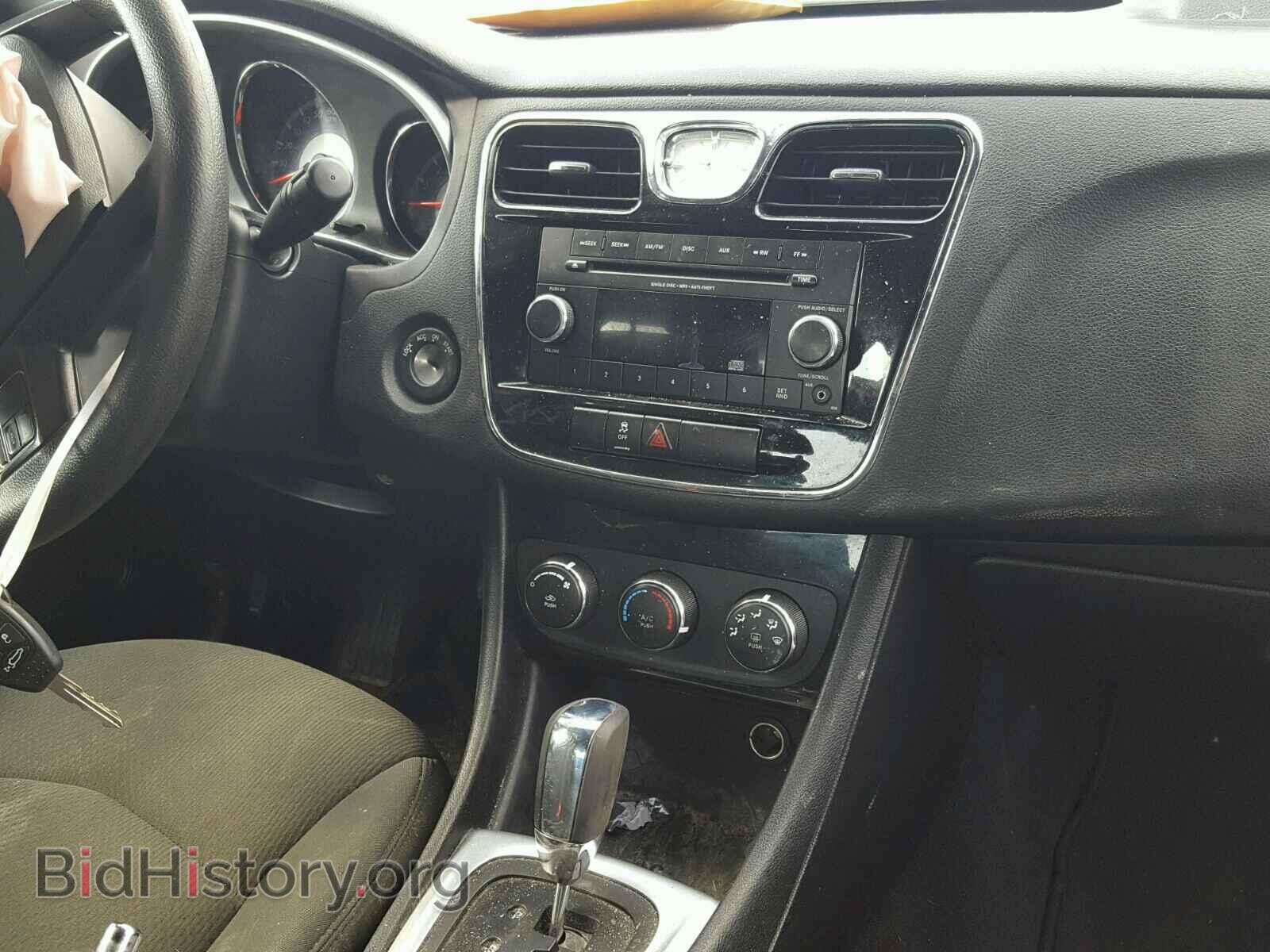 2012 CHRYSLER 200 - VIN: 1C3CCBAB0CN100904 - Фото 9