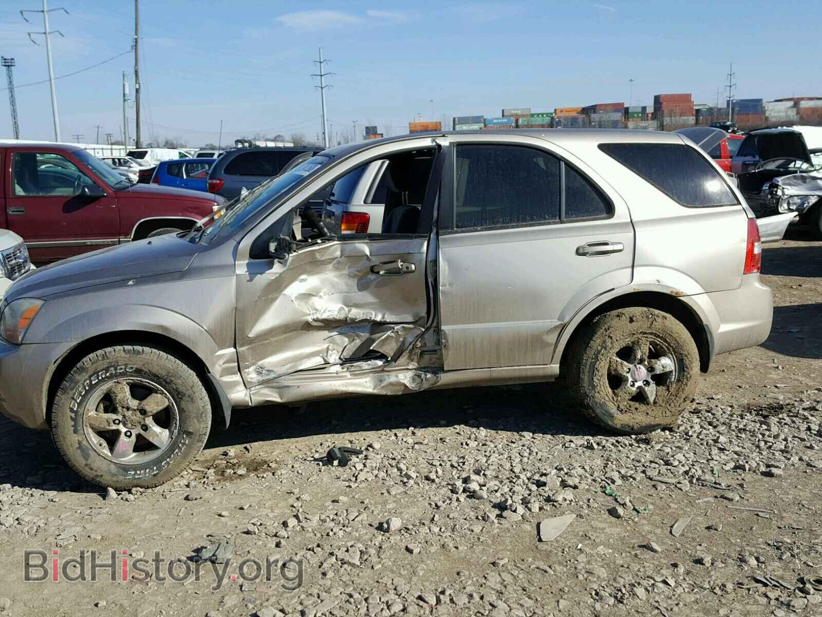 2007 KIA SORENTO - VIN: KNDJD736875751474 - Фото 9
