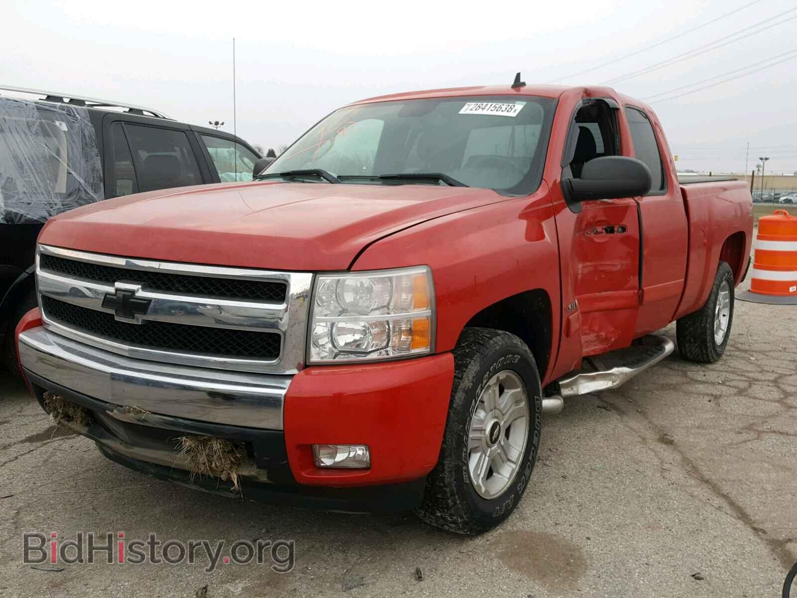 2007 CHEVROLET SILVERADO - VIN: 2GCEK19J371716228 - Фото 2