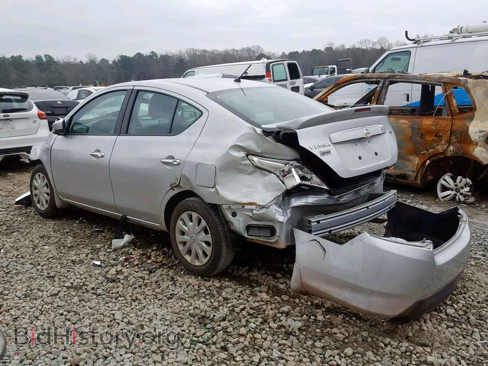 2017 NISSAN VERSA - VIN: 3N1CN7AP3HL822487 - Фото 3