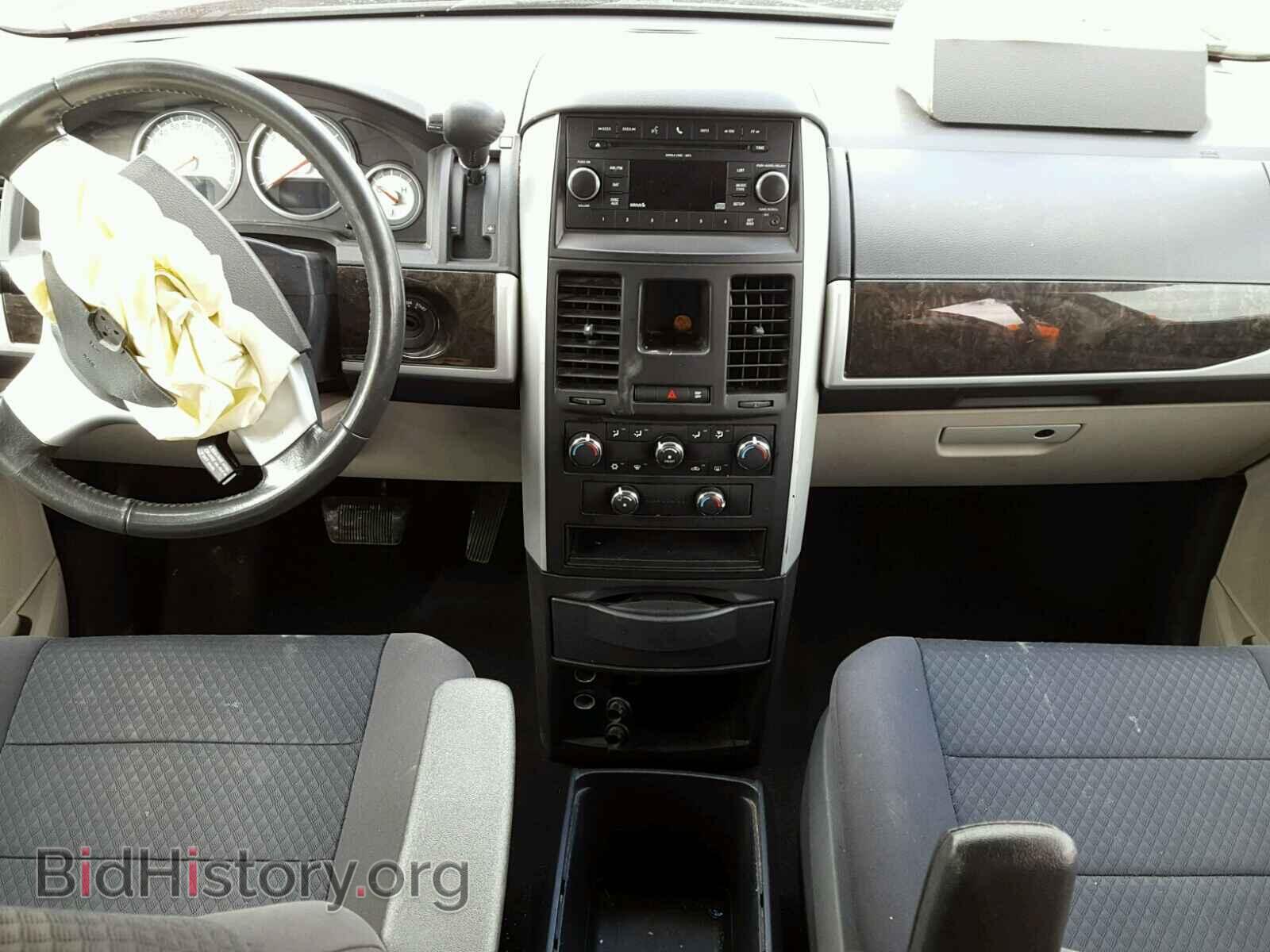 2010 DODGE CARAVAN - VIN: 2D4RN5D19AR219266 - Фото 9