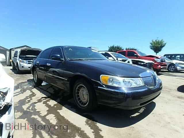 Photo 1LNHM81W2YY869930 - LINCOLN TOWNCAR 2000