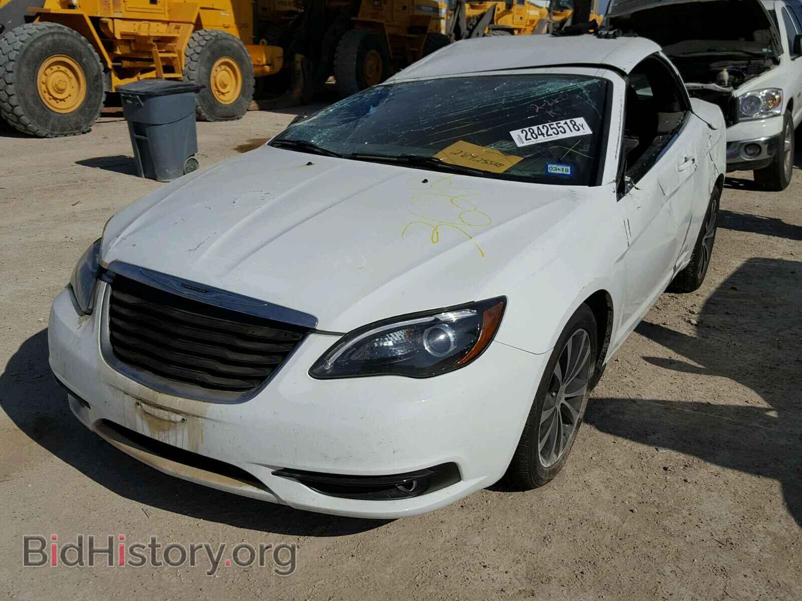 2013 CHRYSLER 200 - VIN: 1C3BCBGG3DN505915 - Фото 2
