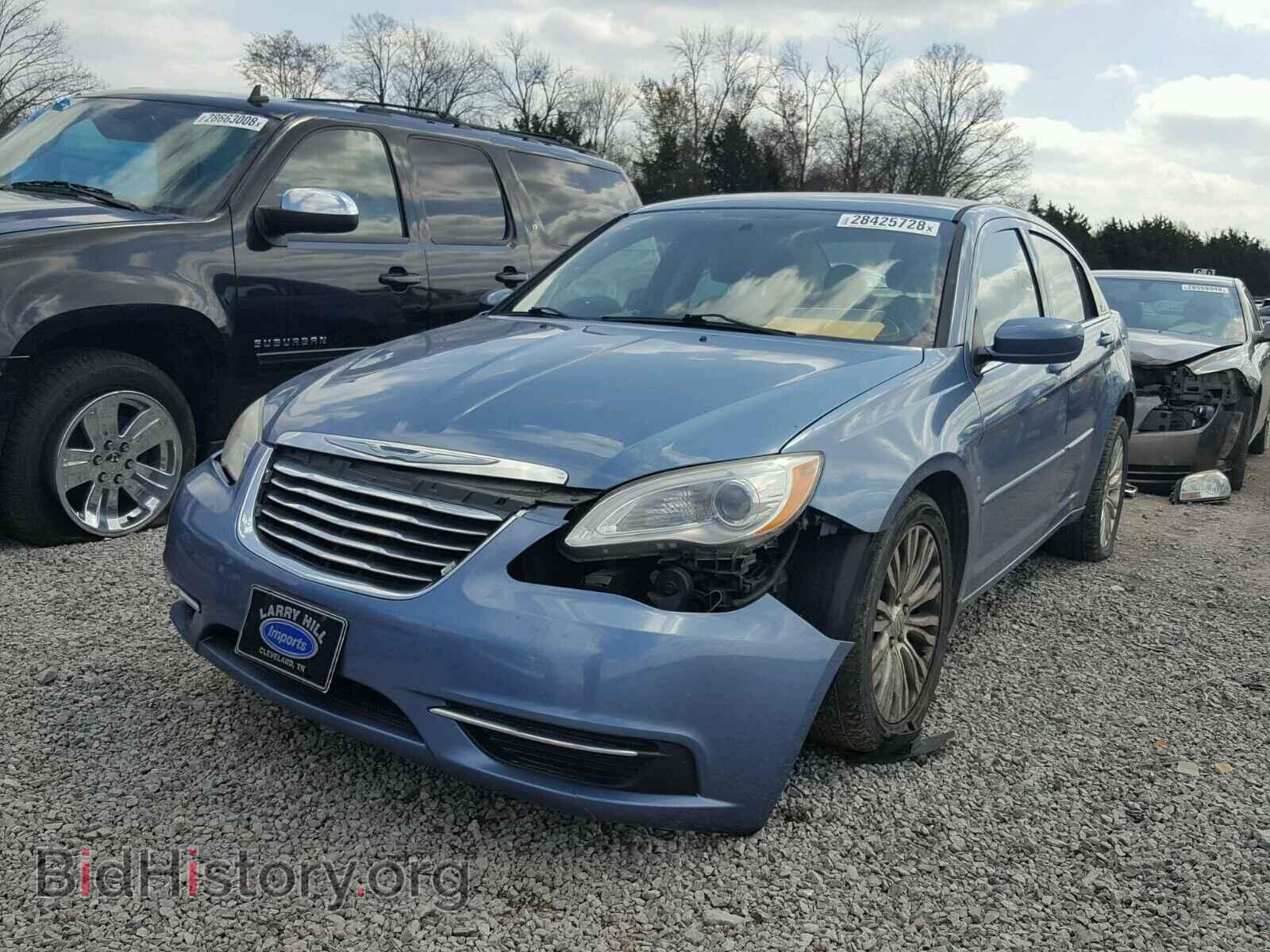 2011 CHRYSLER 200 - VIN: 1C3BC1FG6BN538545 - Фото 2