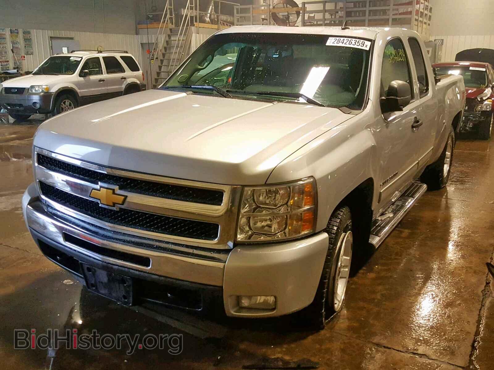 2011 CHEVROLET SILVERADO - VIN: 1GCRKSE37BZ185727 - Фото 2