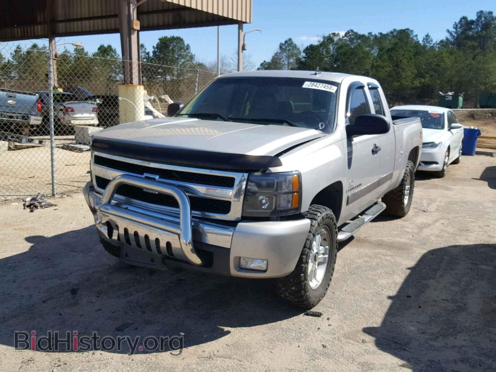 2007 CHEVROLET SILVERADO - VIN: 2GCEK19J571643170 - Фото 2