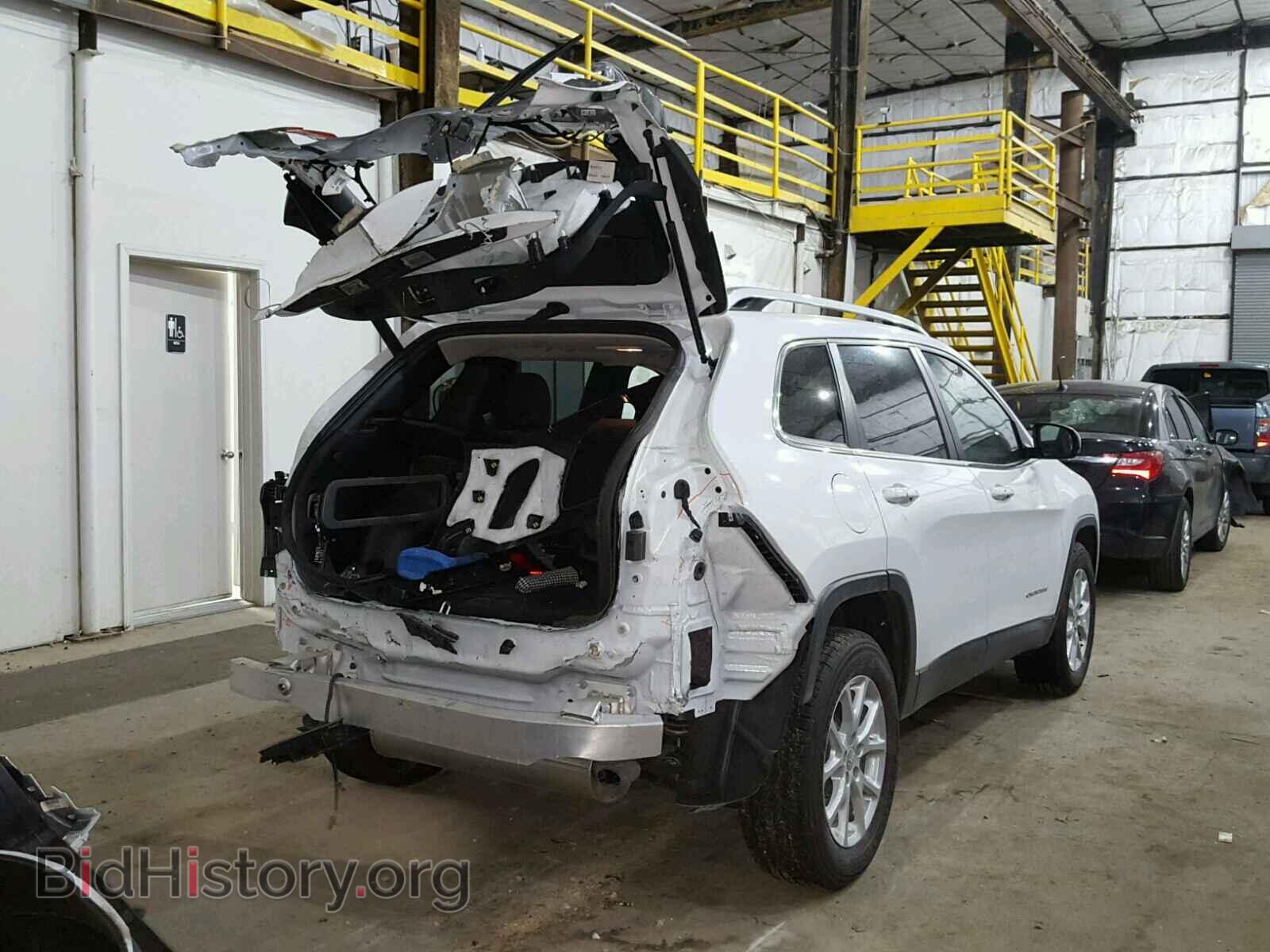 2017 JEEP CHEROKEE - VIN: 1C4PJMCS0HW637561 - Фото 4
