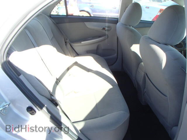 2011 TOYOTA COROLLA - VIN: 2T1BU4EE7BC603268 - Фото 6