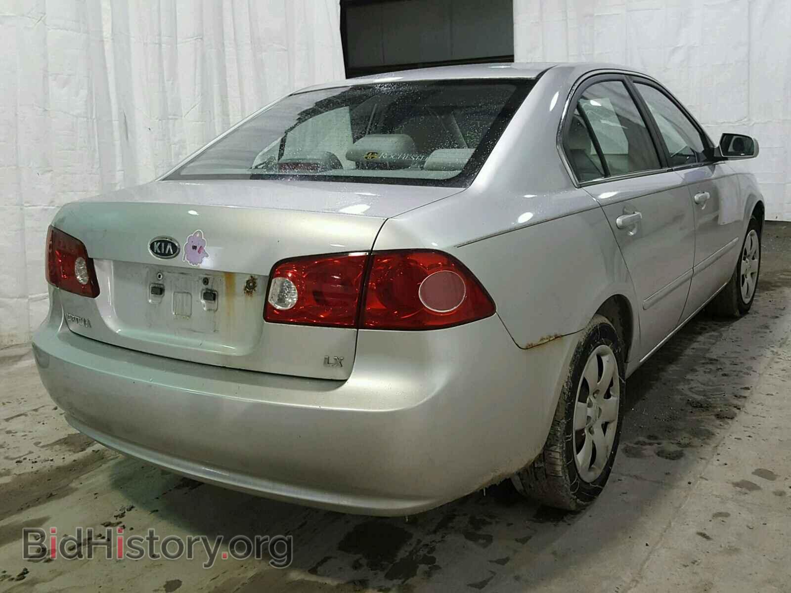 2007 KIA OPTIMA - VIN: KNAGE123375129924 - Фото 4