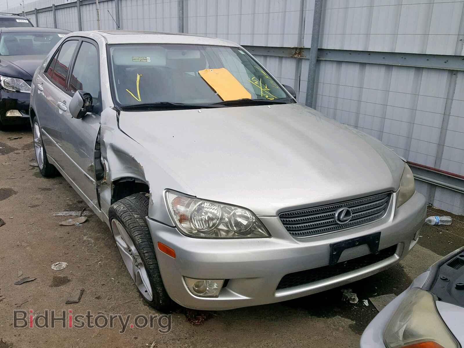 Photo JTHBD182X10004324 - LEXUS IS 2001