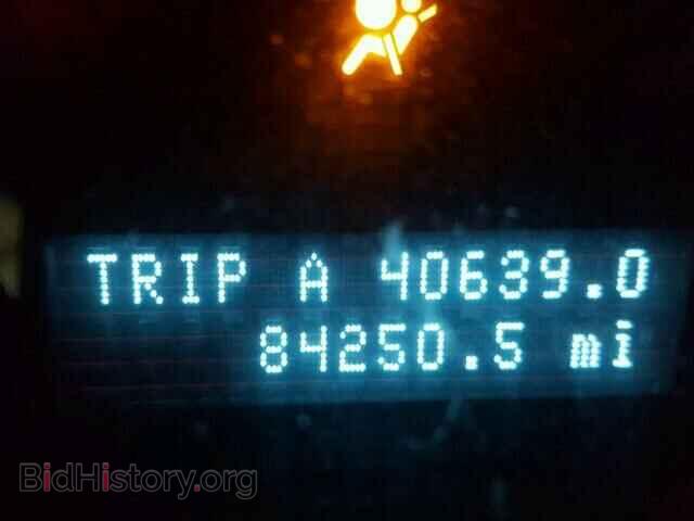 2011 FORD ESCAPE - VIN: 1FMCU0C71BKA42352 - Фото 8