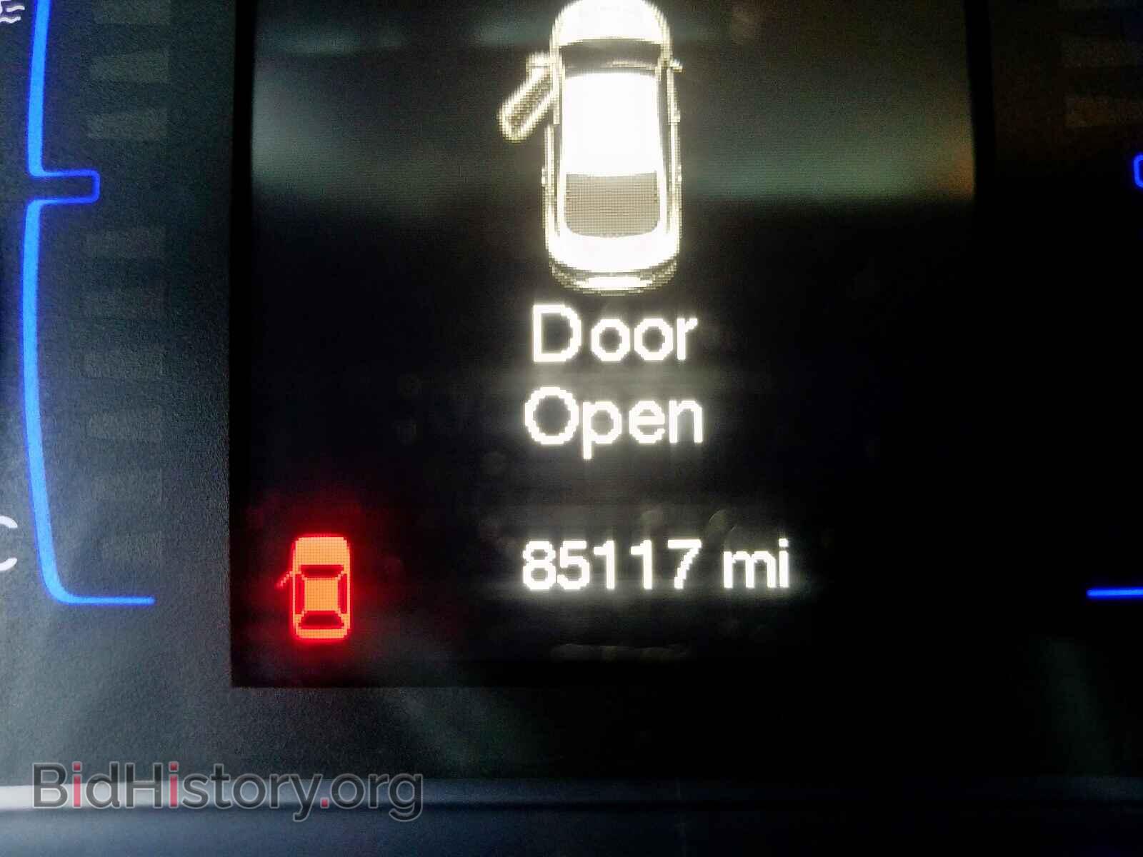 2015 CHRYSLER 200 - VIN: 1C3CCCAB2FN720261 - Фото 8