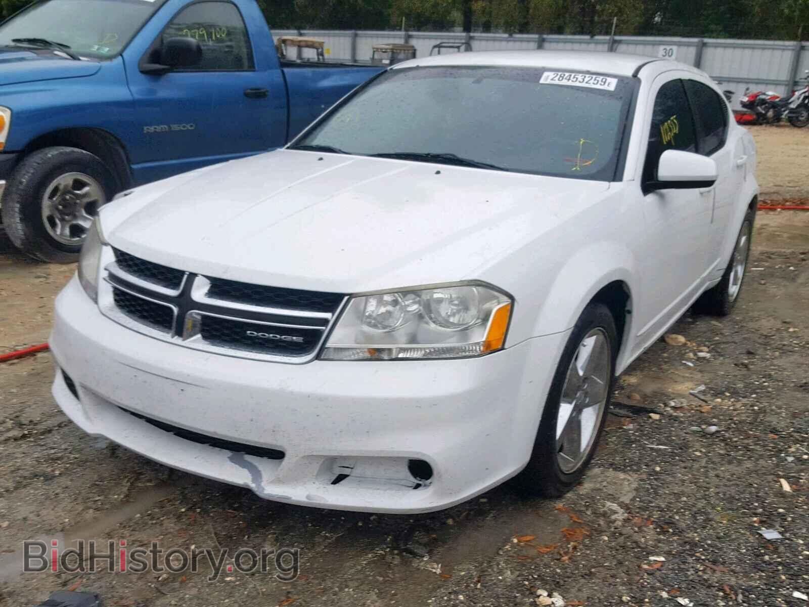 2011 DODGE AVENGER - VIN: 1B3BD1FB8BN557001 - Фото 2