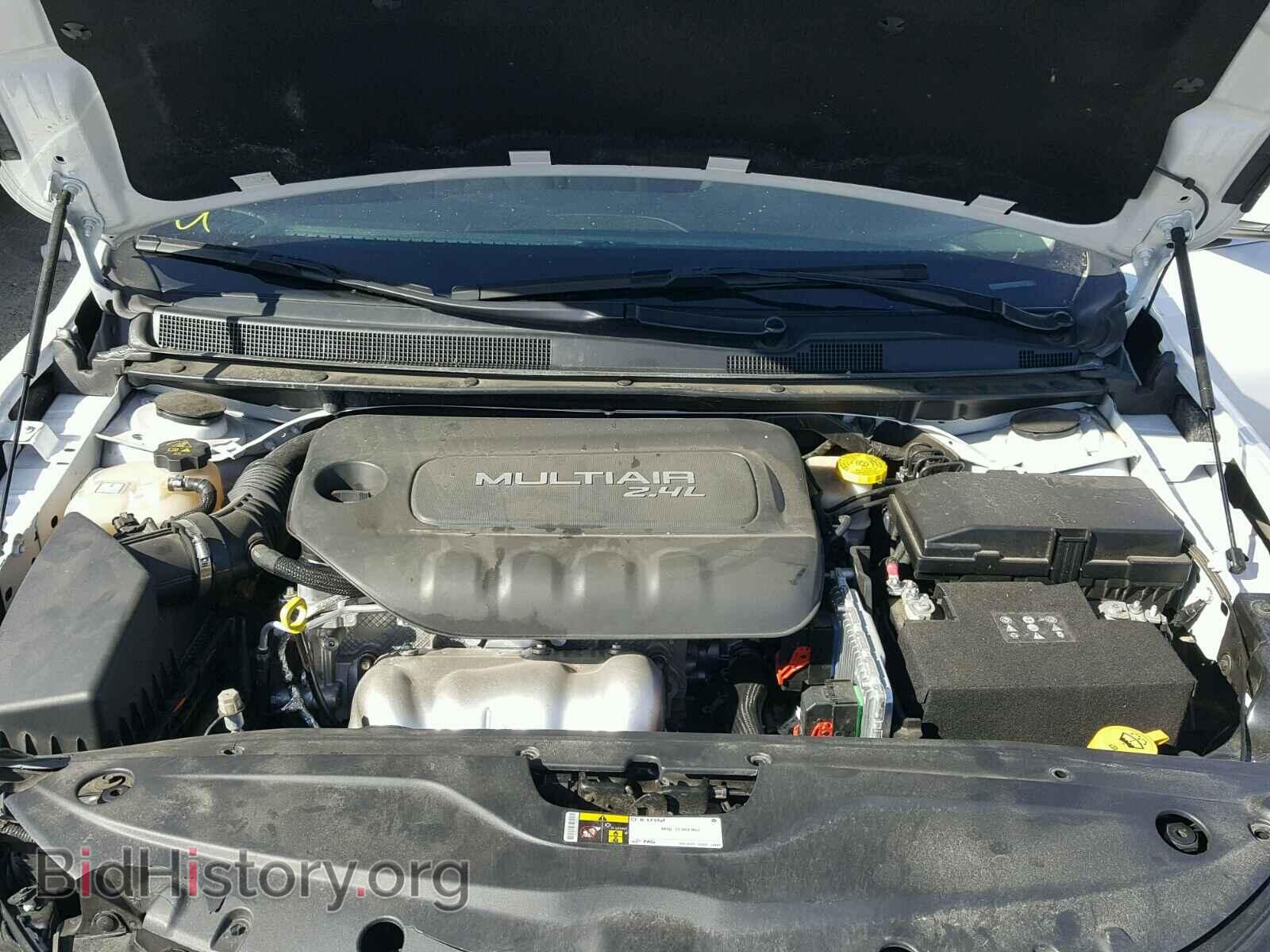 2016 CHRYSLER 200 - VIN: 1C3CCCABXGN116040 - Photo 7