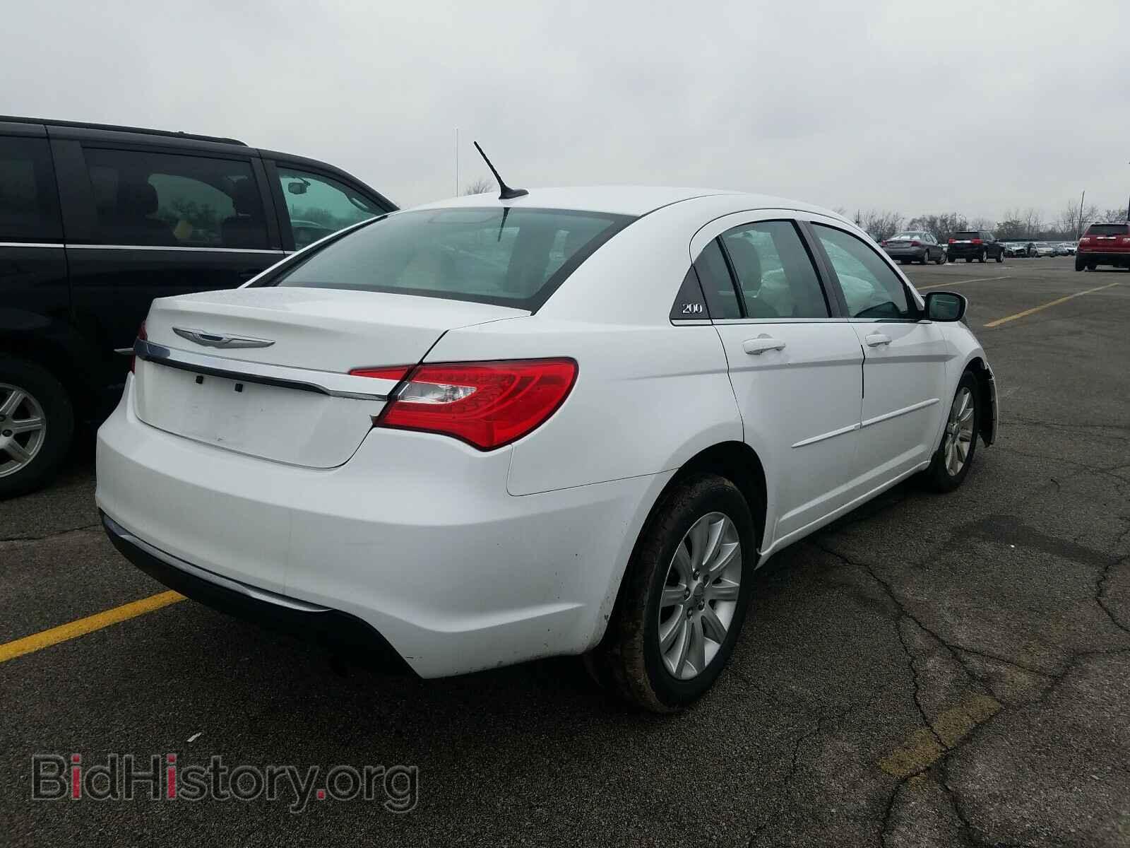 2013 CHRYSLER 200 - VIN: 1C3CCBBB1DN588681 - Фото 4