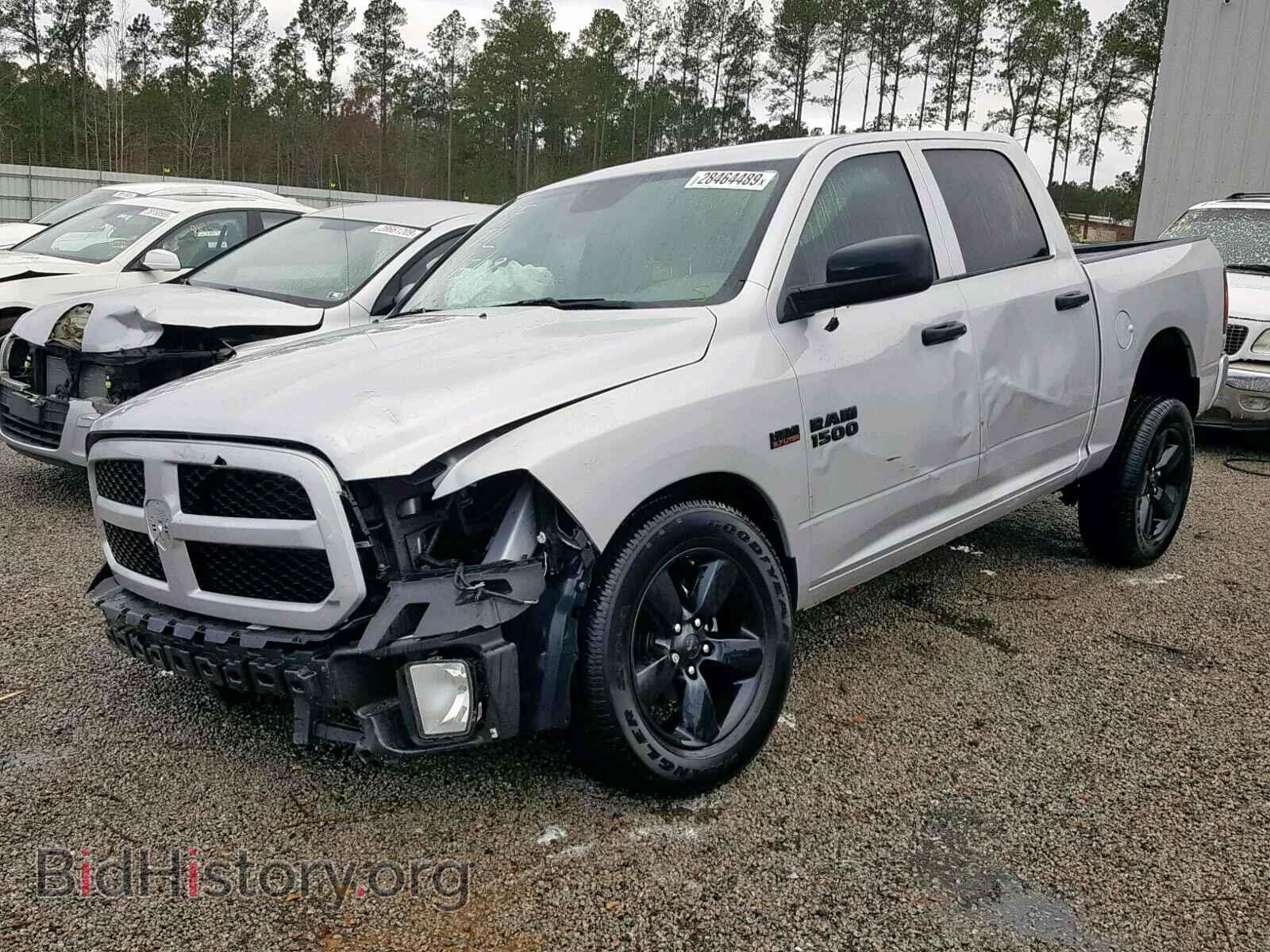 2018 RAM 1500 ST - VIN: 1C6RR6KTXJS340695 - Фото 2