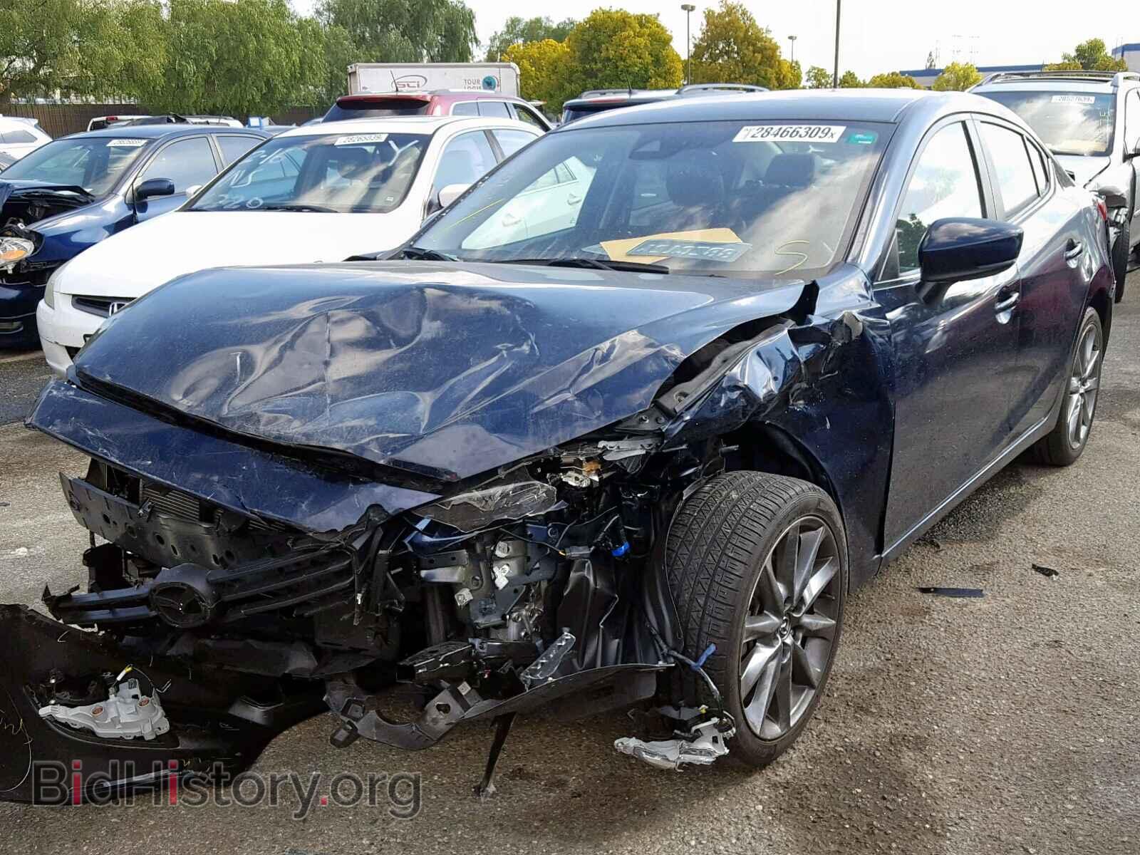 2018 MAZDA 3 - VIN: 3MZBN1V32JM178104 - Фото 2