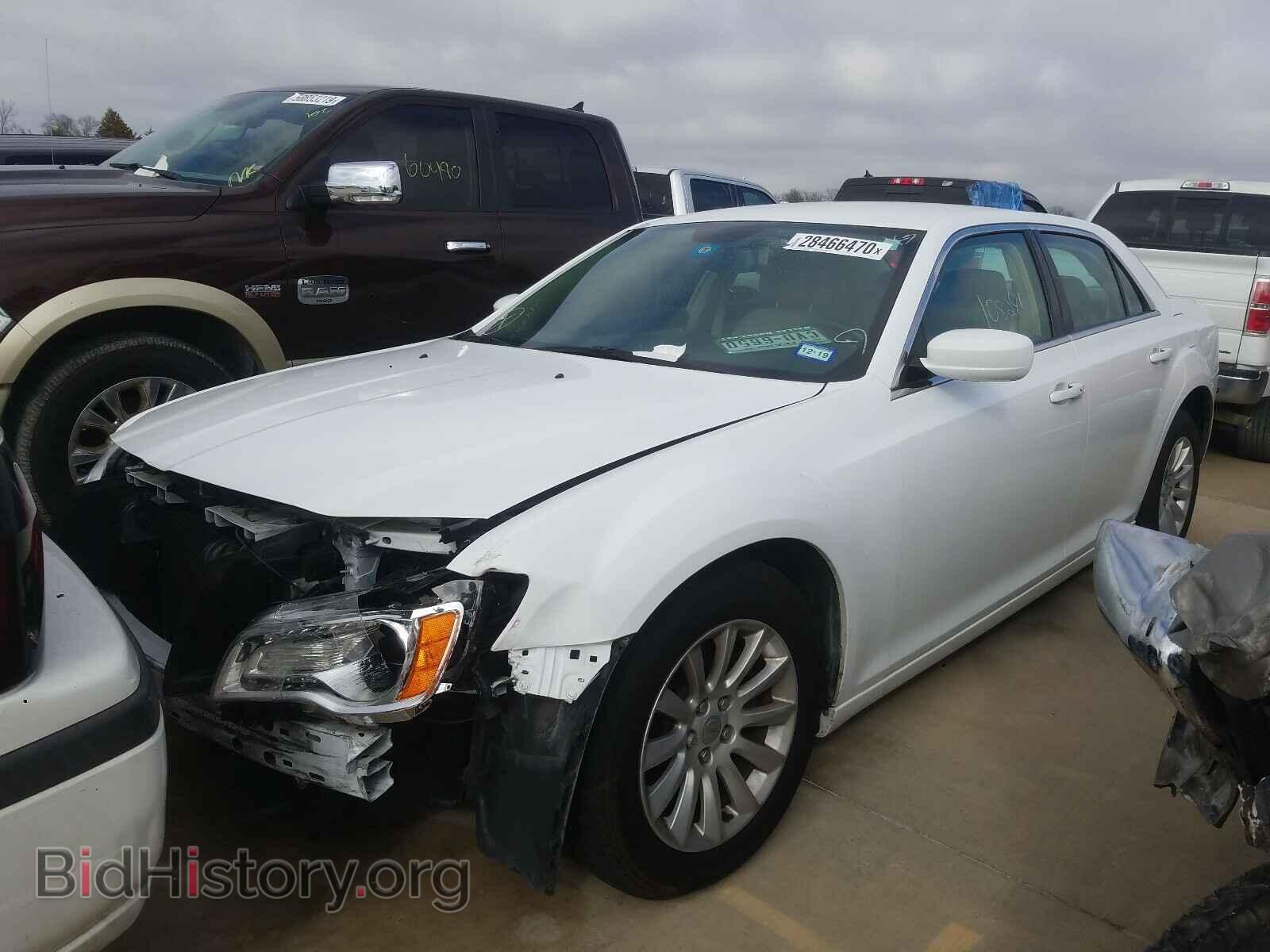 2014 CHRYSLER 300 - VIN: 2C3CCAAG8EH119914 - Фото 2