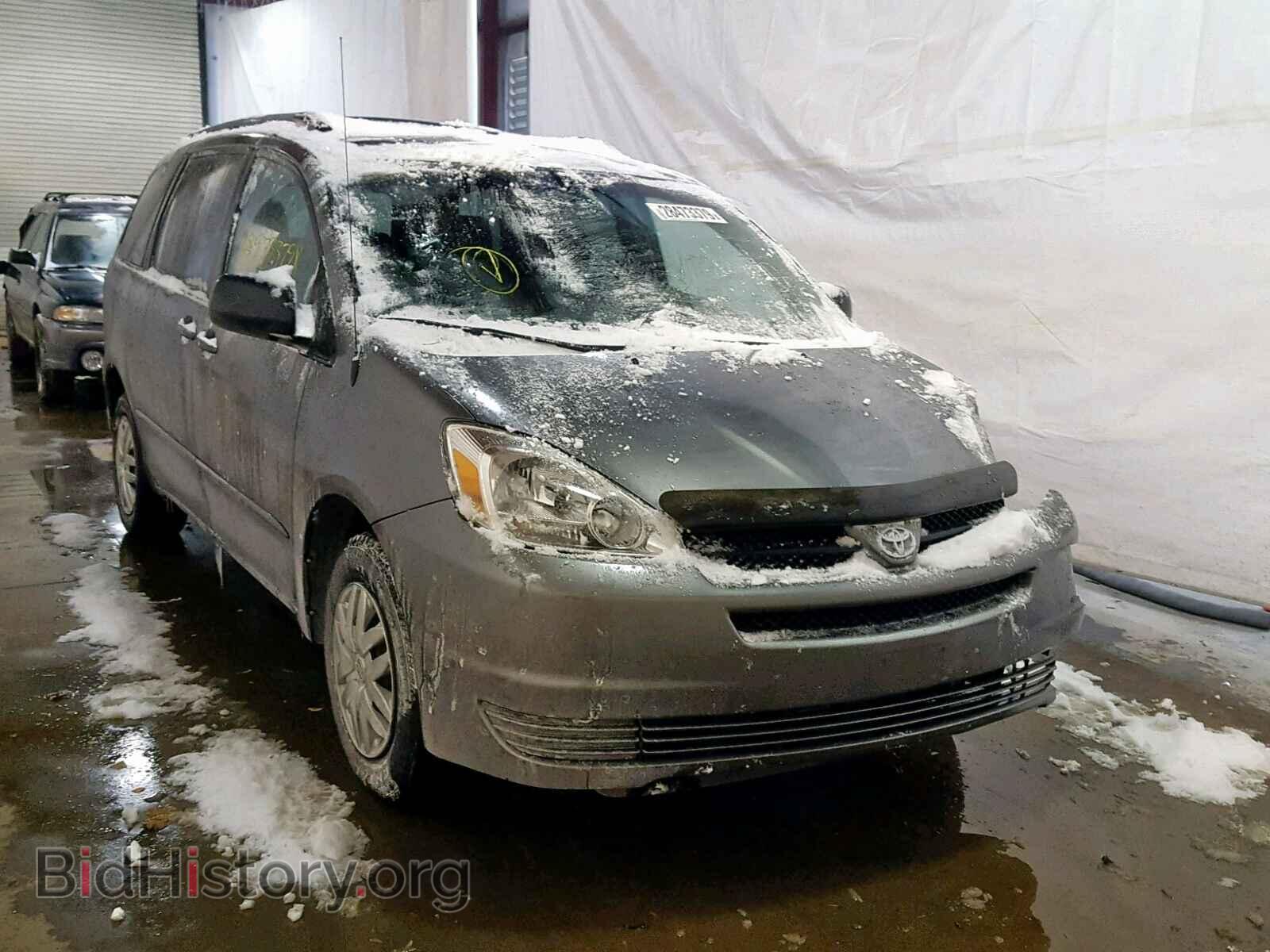 Фотография  - TOYOTA SIENNA CE 2004