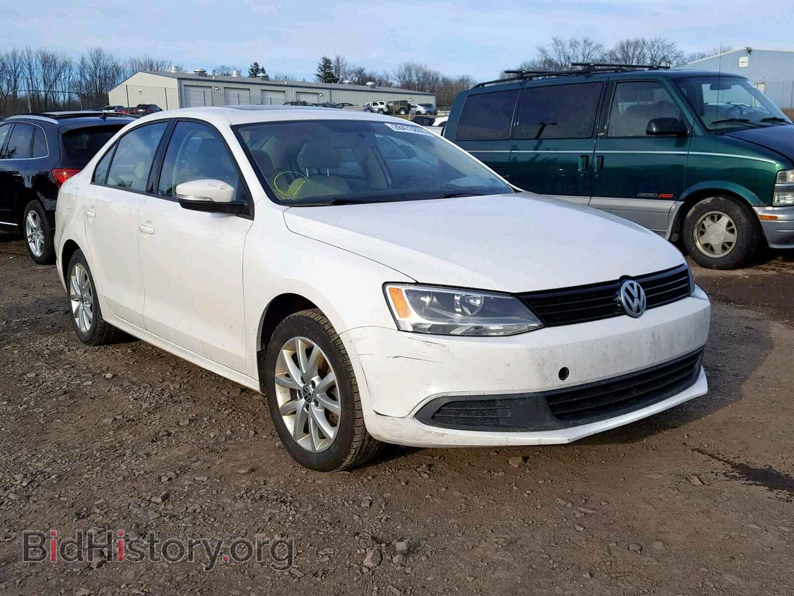 Фотография 3VWDP7AJ6CM405100 - VOLKSWAGEN JETTA 2012