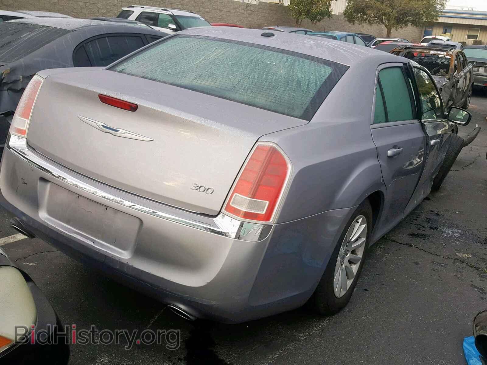 2014 CHRYSLER 300 - VIN: 2C3CCAAG0EH235687 - Фото 4