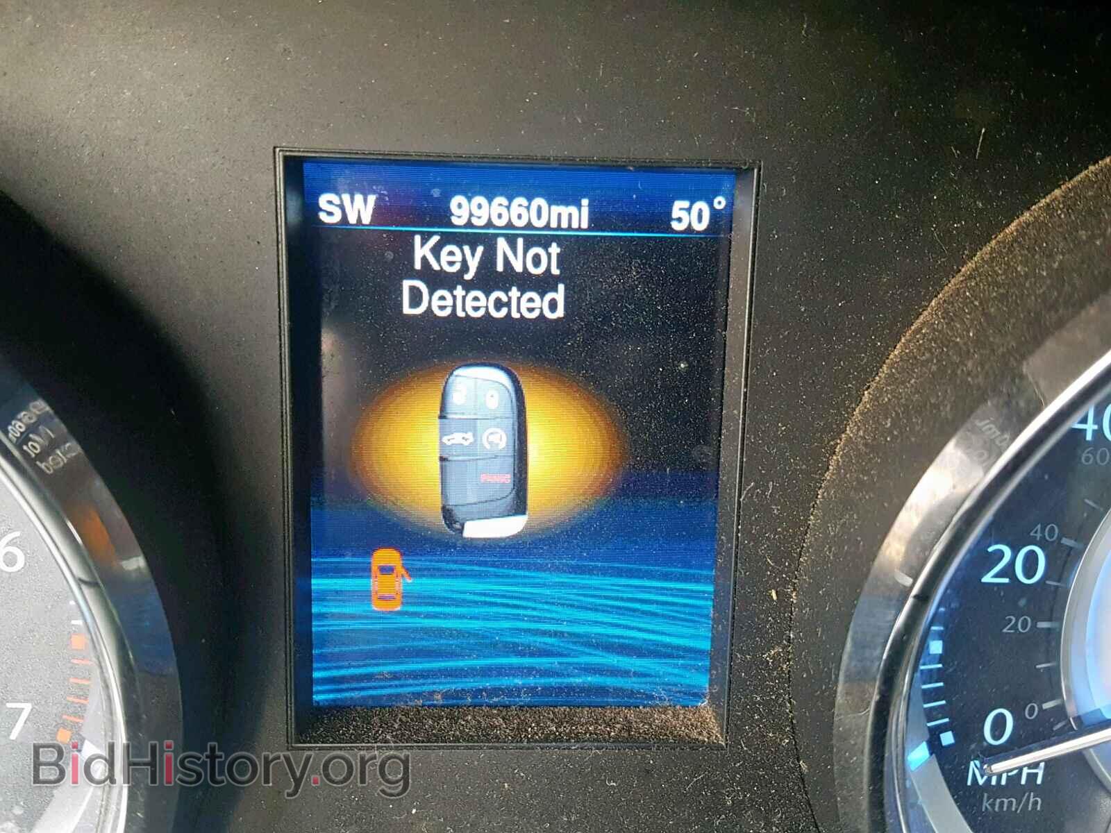2014 CHRYSLER 300 - VIN: 2C3CCAAG0EH235687 - Фото 8