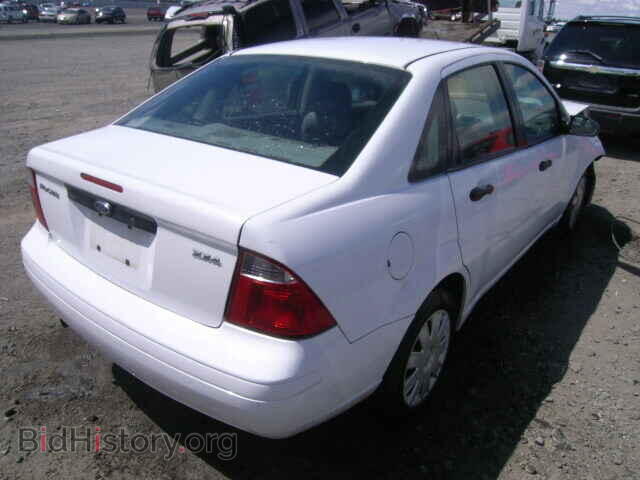 2005 FORD FOCUS - VIN: 1FAFP34N35W148408 - Фото 4