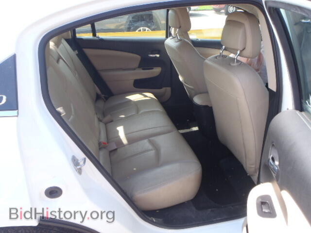 2011 CHRYSLER 200 - VIN: 1C3BC2FG9BN581458 - Фото 6