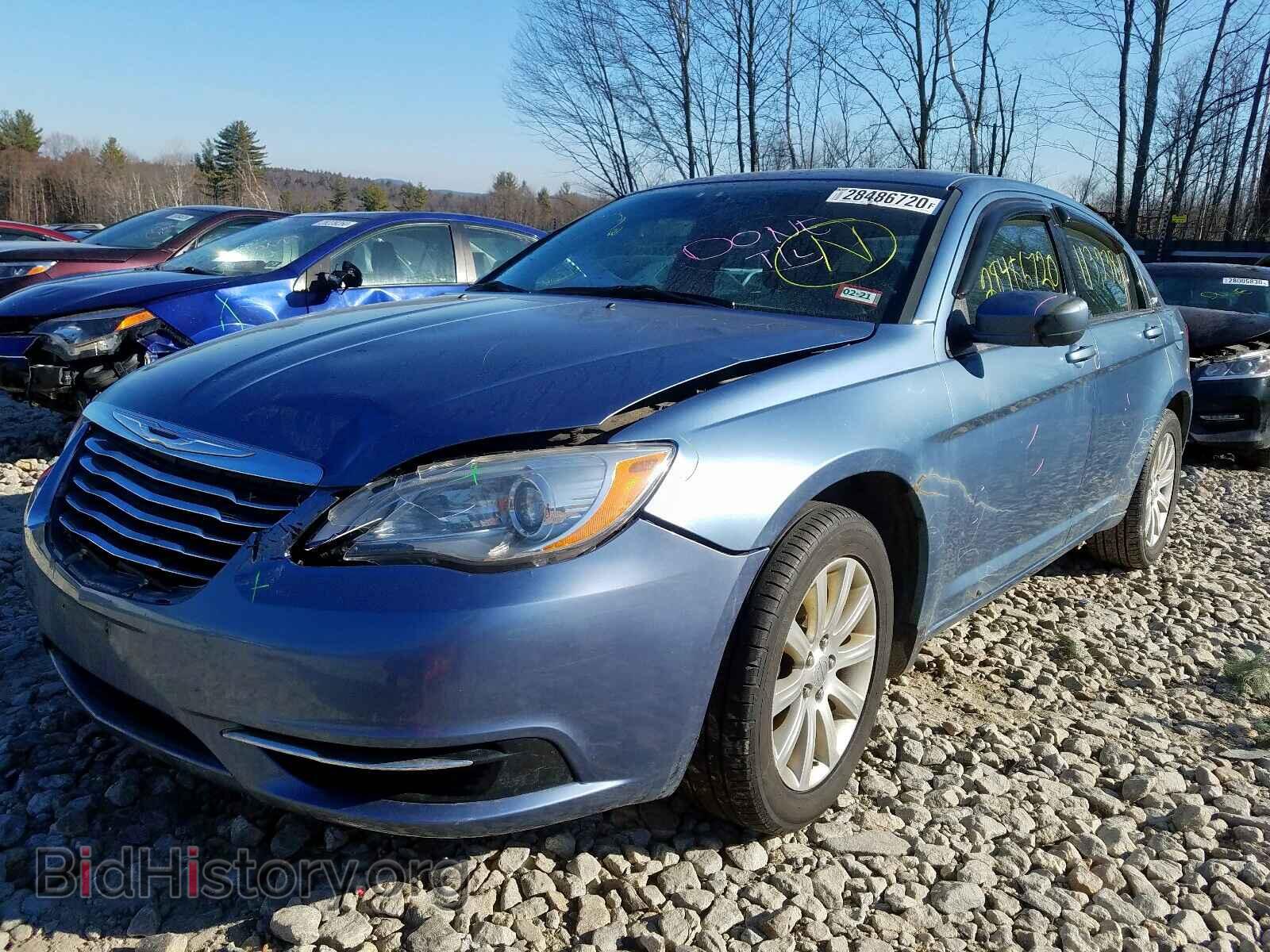 2011 CHRYSLER 200 - VIN: 1C3BC1FB5BN593007 - Фото 2