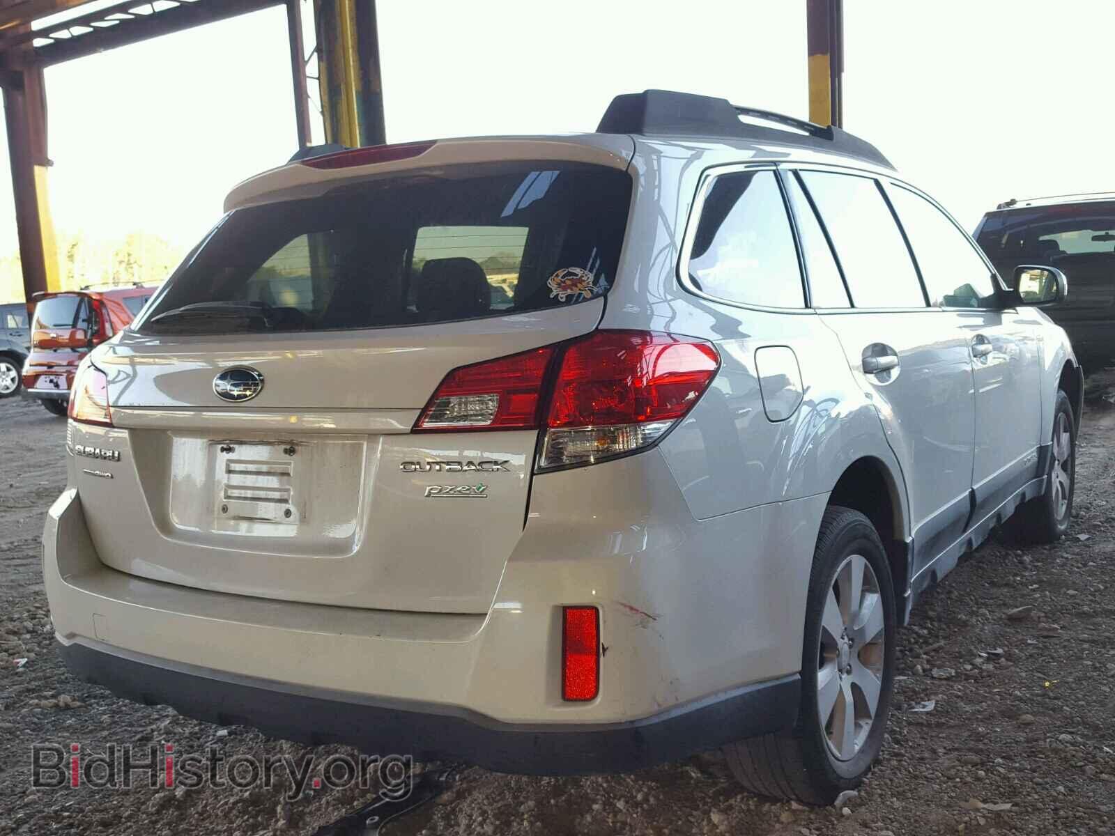 2011 SUBARU OUTBACK - VIN: 4S4BRBBC5B3414017 - Photo 4