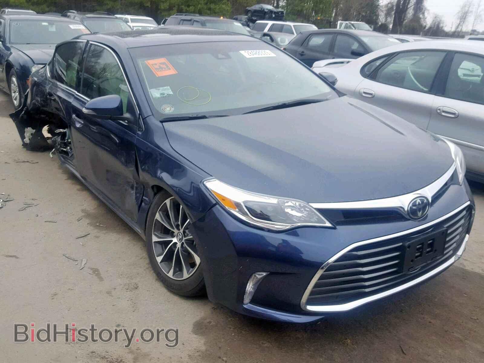Photo  - TOYOTA AVALON 2018