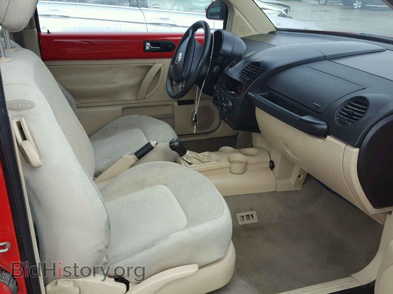 2000 VOLKSWAGEN BEETLE - VIN: 3VWBC21C3YM422452 - Фото 5