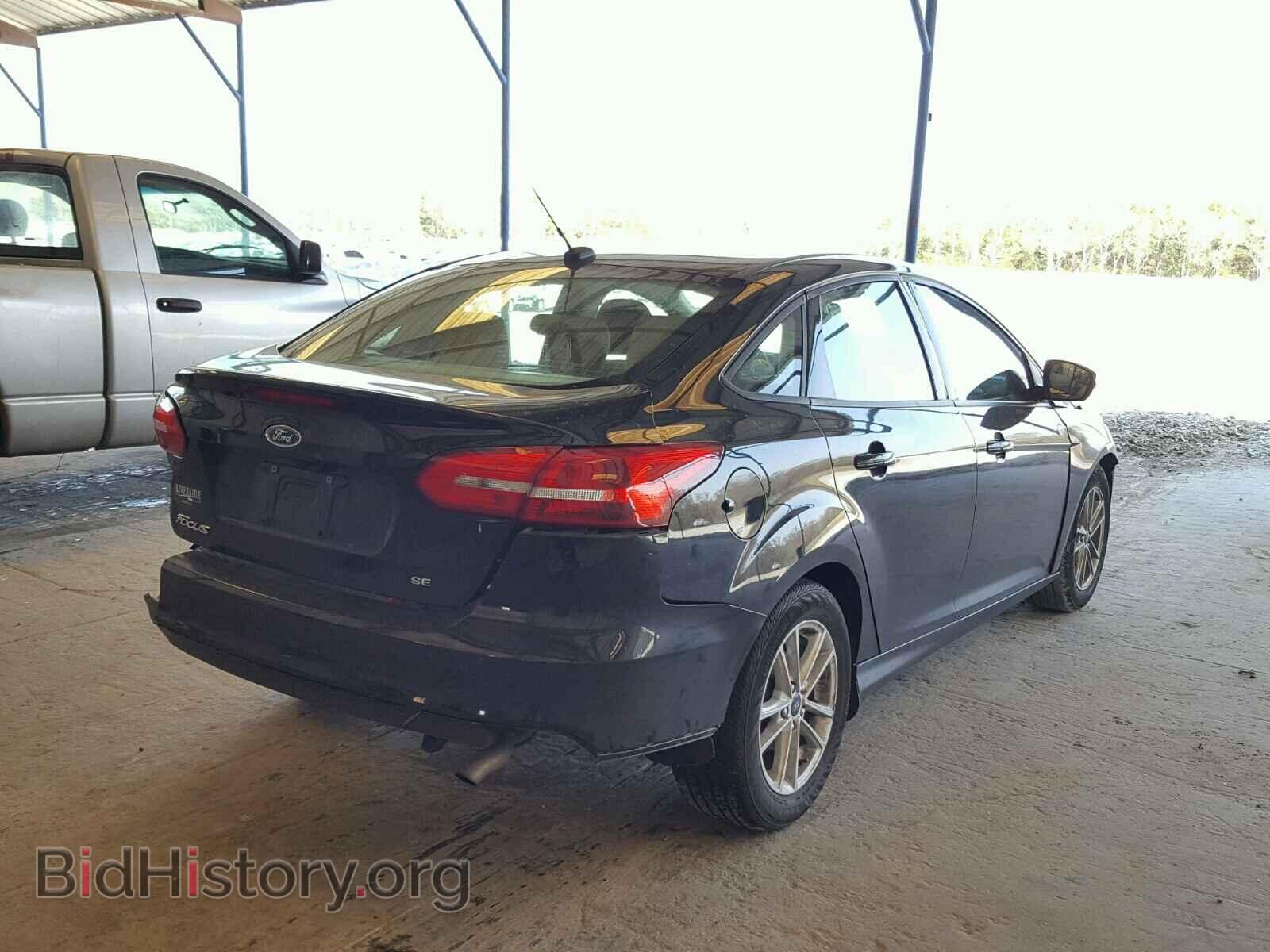 2017 FORD FOCUS - VIN: 1FADP3F2XHL241085 - Photo 4