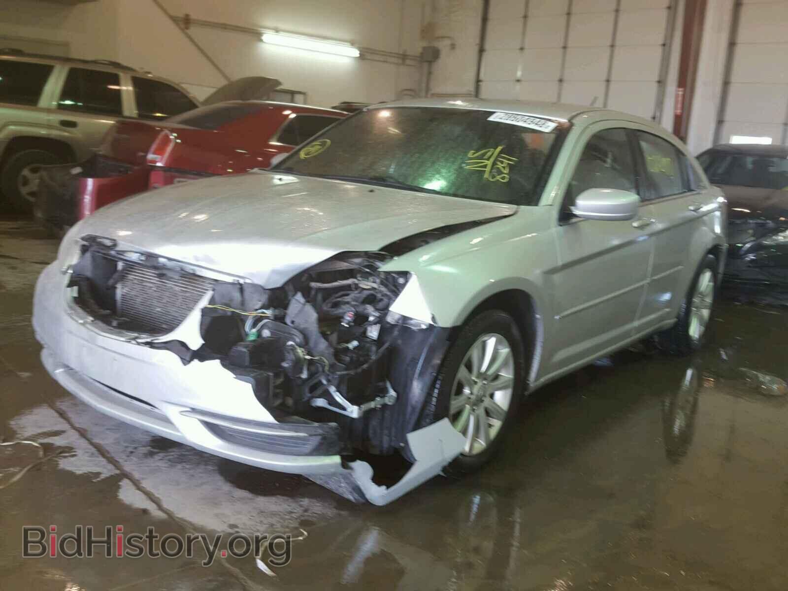 2012 CHRYSLER 200 - VIN: 1C3CCBBB7CN248241 - Фото 2