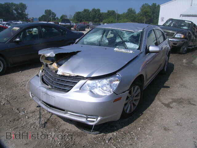 2010 CHRYSLER SEBRING - VIN: 1C3CC5FB2AN192878 - Photo 2